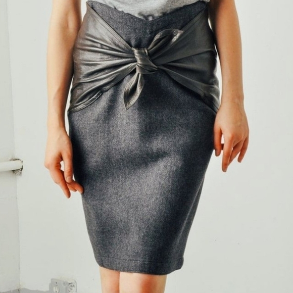 Versace vintage wool and leather pencil skirt size 44 Gianni Versace - Picture 1 of 14